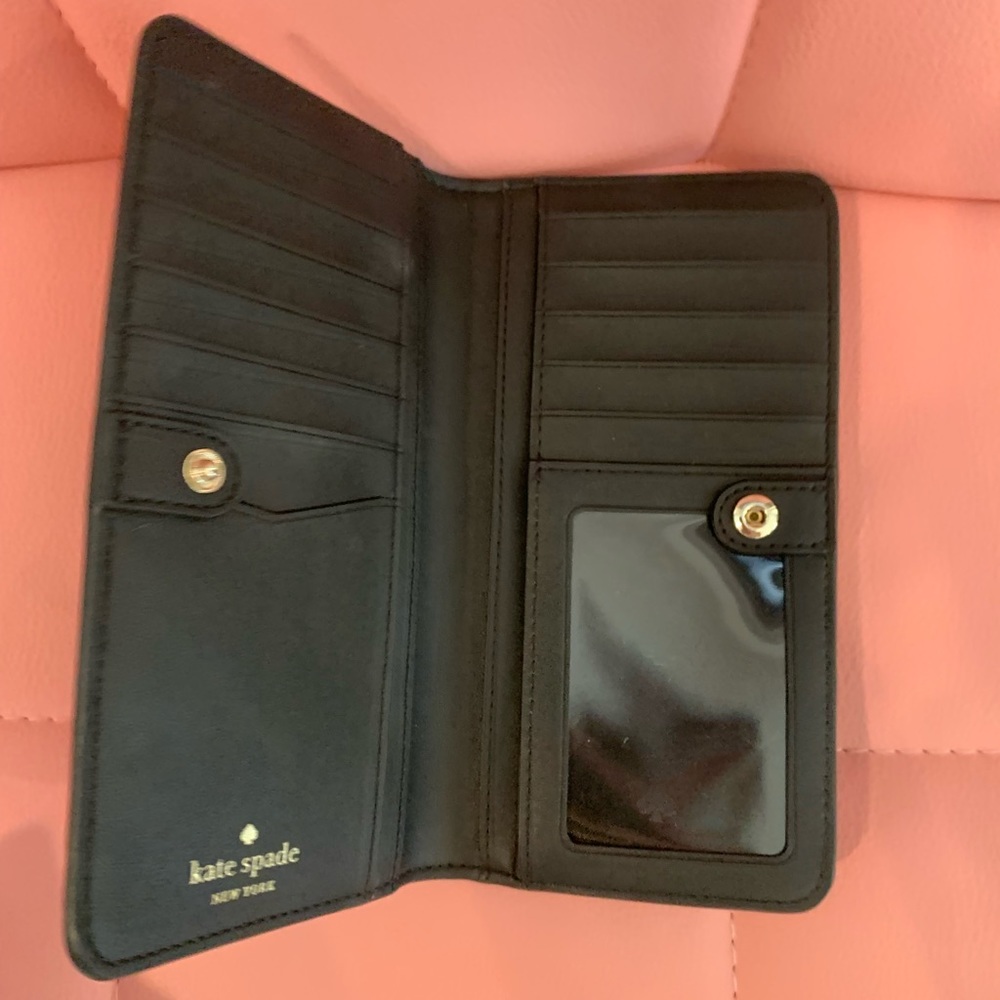Kate Spade Wallet - Picture 2 of 3
